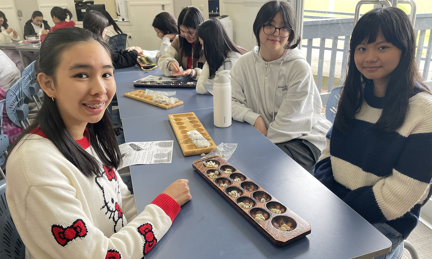 On Saturday 17 August VSL students in Years 7-9 enjoyed a fun, interactive morning of cultural games and activities. The 17th August is Indonesian Independence Day.