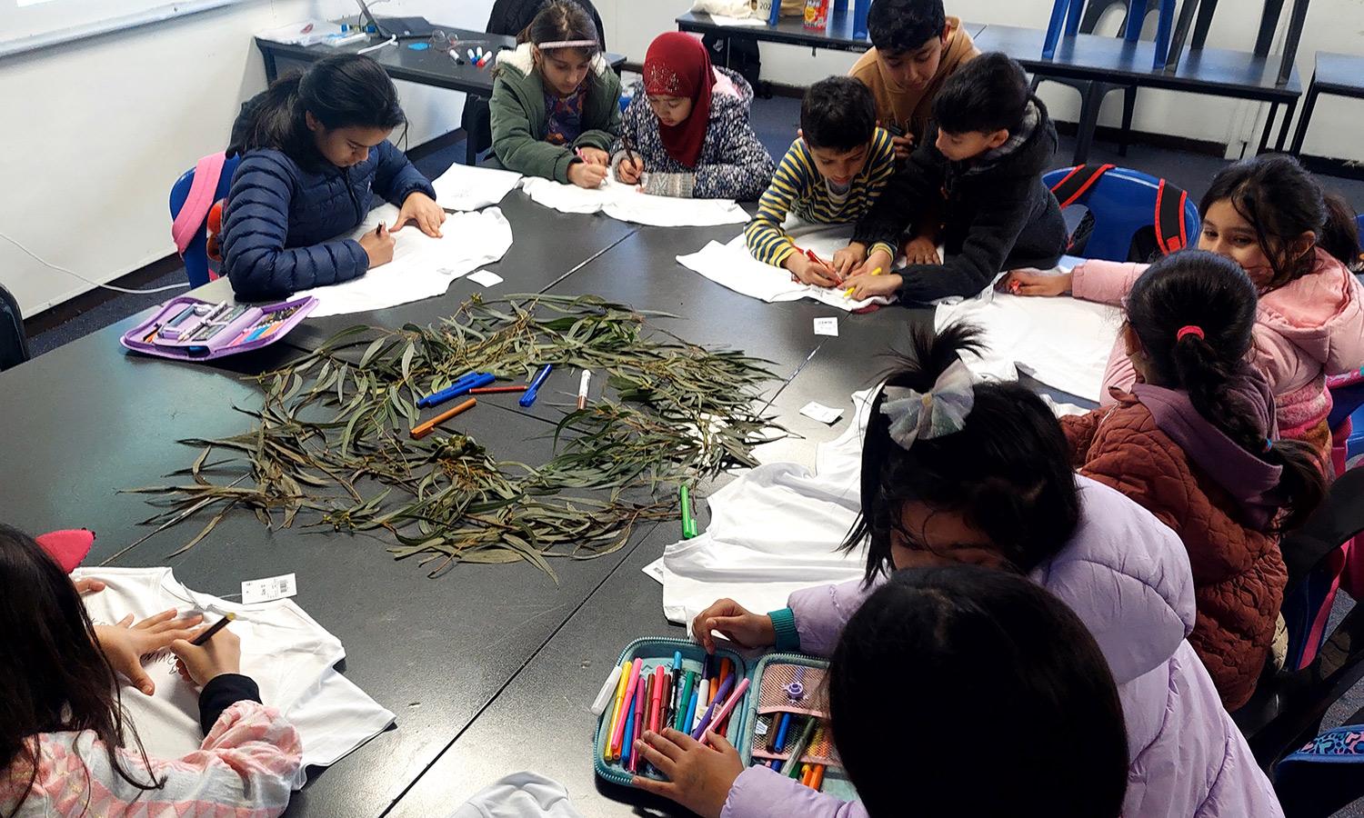 On Saturday the 27th of July in VSL’s Roxburgh Park Centre, we celebrated NAIDOC Week. Students took part in NAIDOC Week activities.